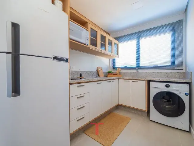 Studio com 45m² 1 quarto e 1 banheiro, para alugar, no bairro Capão Raso em Curitiba