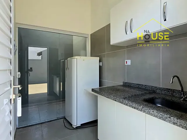 Studio com 300m², à venda, no bairro Parque Universitário em Fernandópolis
