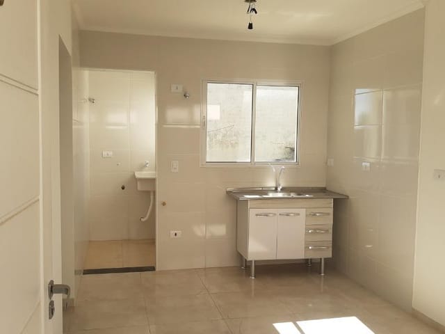 Apartamento 2 quartos e 1 banheiro, à venda ou para alugar, no bairro Vila Guilhermina em São Paulo