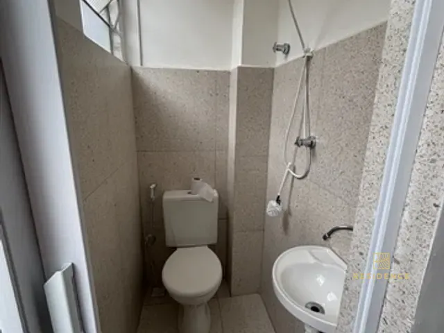 Studio com 11m² 1 quarto e 1 banheiro, à venda, no bairro Aterrado em Volta Redonda