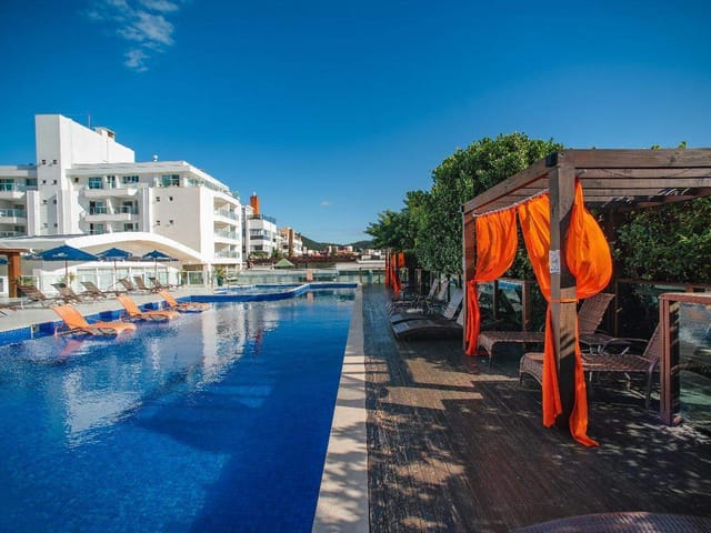 Studio com 93m² 1 quarto e 1 banheiro, à venda, no bairro Ingleses do Rio Vermelho em Florianópolis