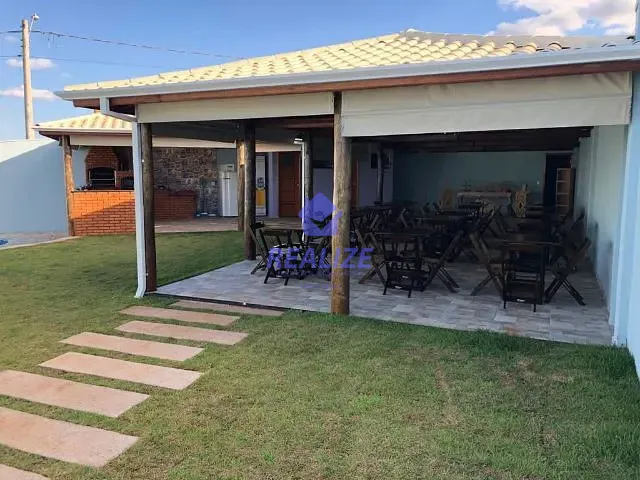 Chácara com 317m², à venda, no bairro Residencial Ouro Verde em Botucatu