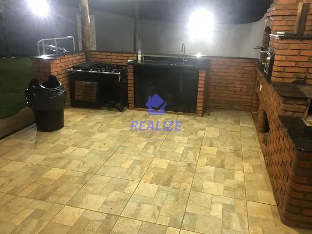 Chácara com 317m², à venda, no bairro Residencial Ouro Verde em Botucatu