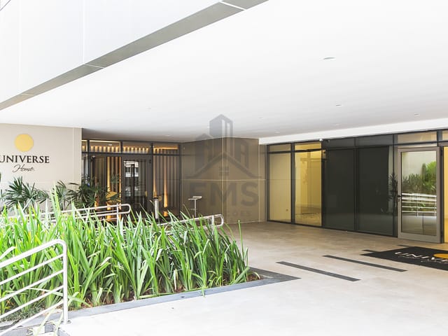 Studio com 100m² 1 quarto e 1 banheiro, à venda, no bairro Centro em Curitiba