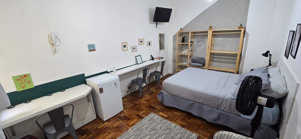 Studio à venda, Rua do Catete - Catete. Porteira fechada!!! Poucos passos do metrô e poucos minutos do Centro. Excelente oportunidade. 25 m².
