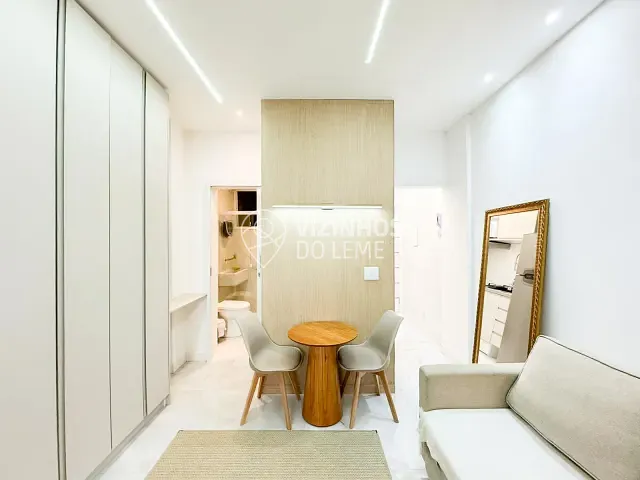 Studio 1 quarto e 1 banheiro, à venda, no bairro Leme em Rio de Janeiro