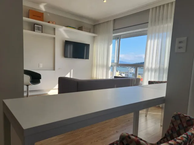 Studio 1 quarto e 1 banheiro, para alugar, no bairro Campinas em São José