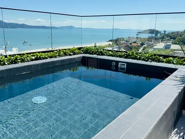 Studio 1 quarto e 1 banheiro, à venda, no bairro Jurerê em Florianópolis