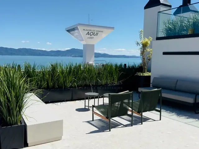 Studio 1 quarto e 1 banheiro, à venda, no bairro Jurerê em Florianópolis