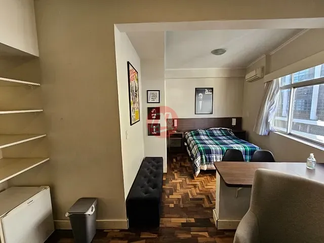 Studio com 31m² 1 quarto e 1 banheiro, à venda, no bairro Centro Histórico em Porto Alegre