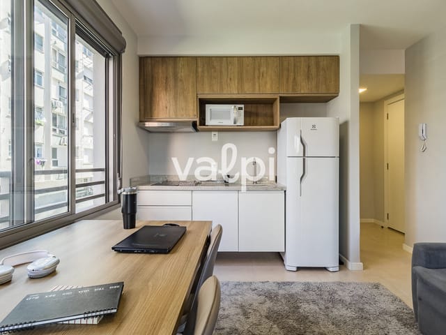 Studio com 43m² 1 quarto e 1 banheiro, para alugar, no bairro Centro Histórico em Porto Alegre