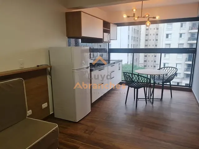 Studio 1 quarto e 1 banheiro, para alugar, no bairro Vila Pompéia em São Paulo