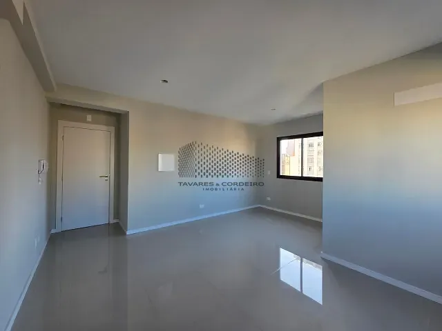 Studio com 53m² 1 quarto e 1 banheiro, à venda, no bairro Centro em Curitiba