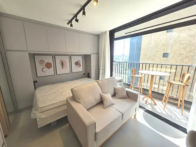 Studio 1 quarto e 1 banheiro, para alugar, no bairro Batel em Curitiba