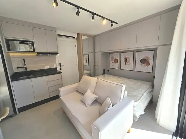 Studio 1 quarto e 1 banheiro, para alugar, no bairro Batel em Curitiba