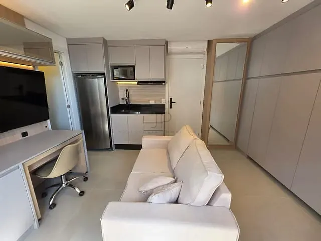 Studio 1 quarto e 1 banheiro, para alugar, no bairro Batel em Curitiba
