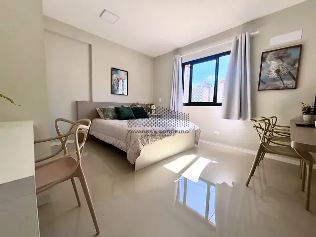 Studio 1 quarto e 1 banheiro, para alugar, no bairro Centro em Curitiba