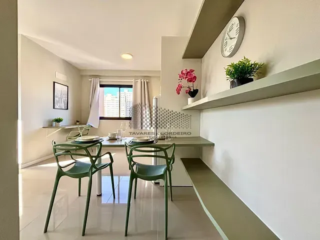 Studio 1 quarto e 1 banheiro, para alugar, no bairro Centro em Curitiba