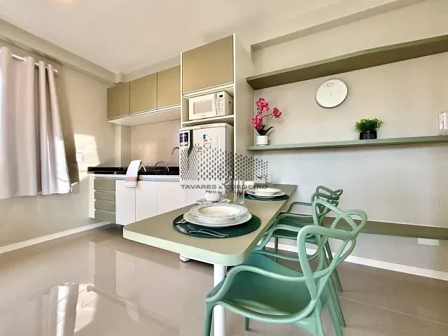 Studio 1 quarto e 1 banheiro, para alugar, no bairro Centro em Curitiba