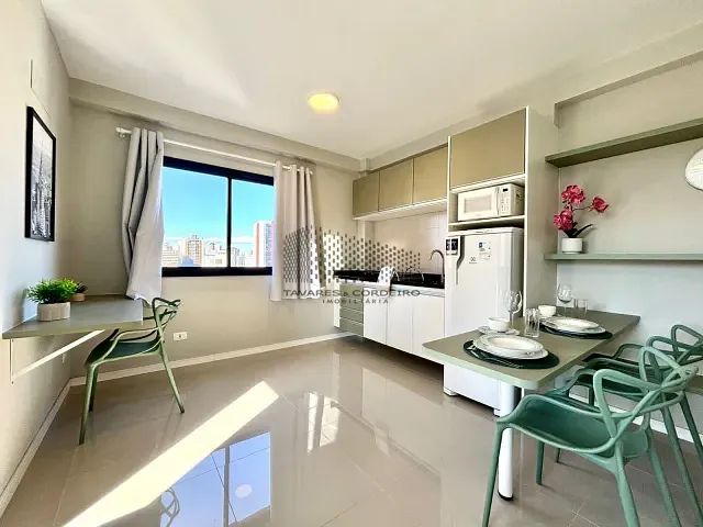 Studio 1 quarto e 1 banheiro, para alugar, no bairro Centro em Curitiba