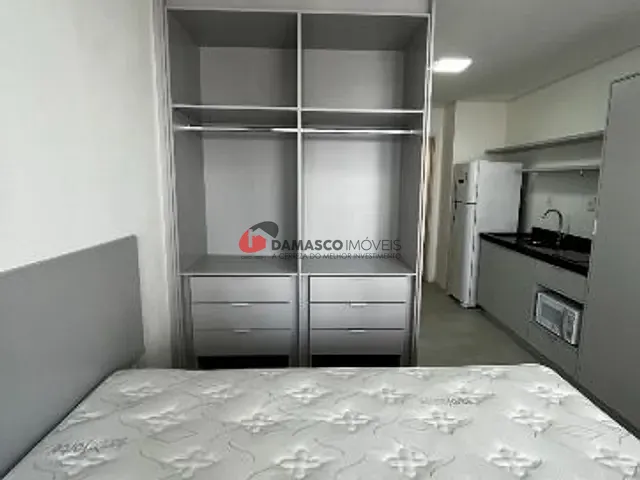 Studio 1 quarto e 1 banheiro, para alugar, no bairro Vila Regente Feijó em São Paulo