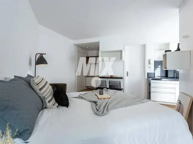 Studio 1 quarto e 1 banheiro, à venda, no bairro Vila Nova Conceição em São Paulo