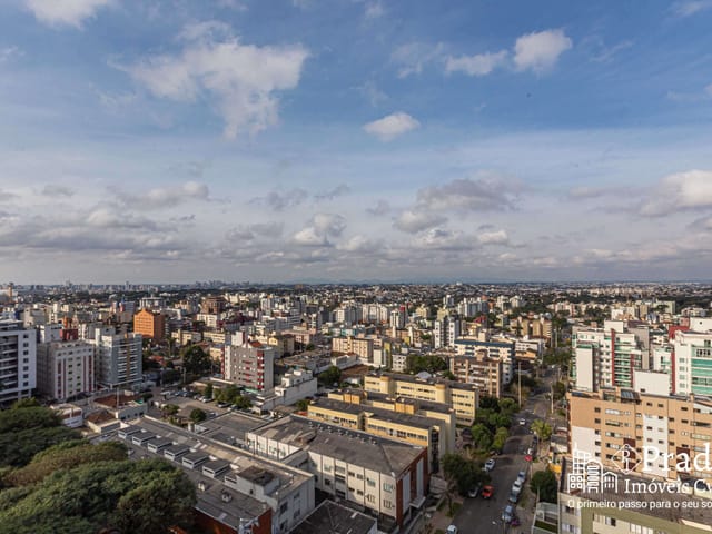 Studio com 51m² 1 quarto e 1 banheiro, à venda ou para alugar, no bairro Água Verde em Curitiba
