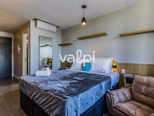 Studio com 39m² 1 quarto e 1 banheiro, para alugar, no bairro Três Figueiras em Porto Alegre