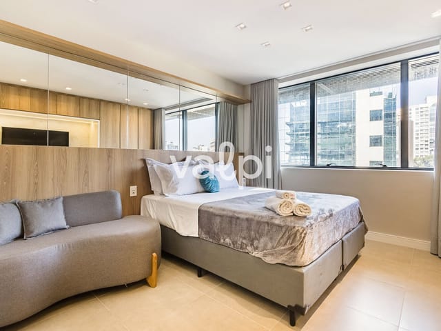 Studio com 43m² 1 quarto e 1 banheiro, para alugar, no bairro Três Figueiras em Porto Alegre
