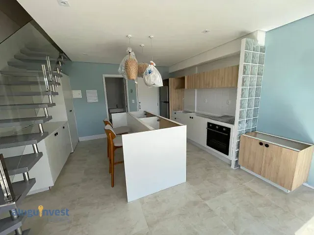 Studio 1 quarto e 2 banheiros, à venda, no bairro Cacupé em Florianópolis