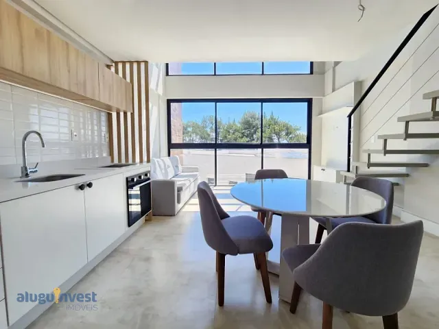 Studio 1 quarto e 2 banheiros, à venda, no bairro Cacupé em Florianópolis
