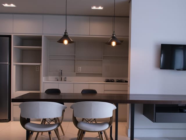 Studio 1 quarto e 1 banheiro, para alugar, no bairro Centro em Florianópolis