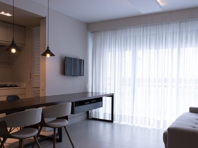 Studio 1 quarto e 1 banheiro, para alugar, no bairro Centro em Florianópolis