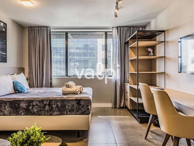 Studio com 43m² 1 quarto e 1 banheiro, para alugar, no bairro Três Figueiras em Porto Alegre