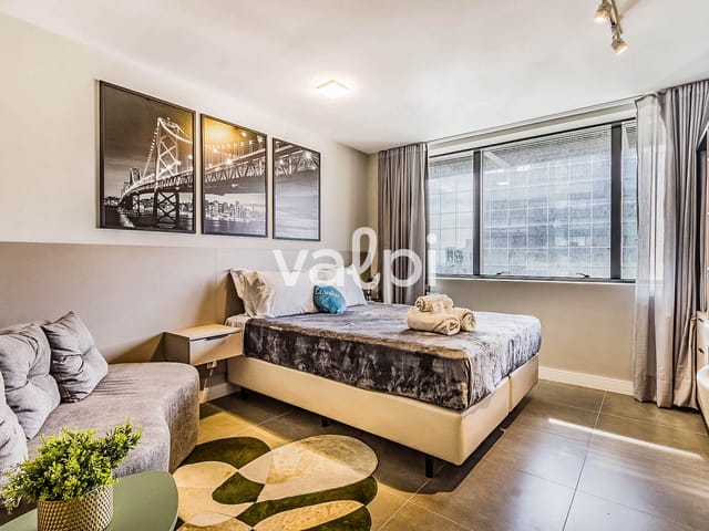 Studio com 43m² 1 quarto e 1 banheiro, para alugar, no bairro Três Figueiras em Porto Alegre