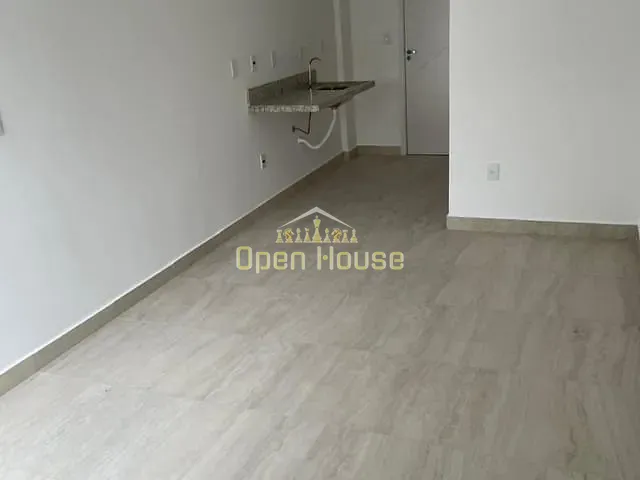 Studio 1 quarto e 1 banheiro, à venda, no bairro Jardim Amália em Volta Redonda