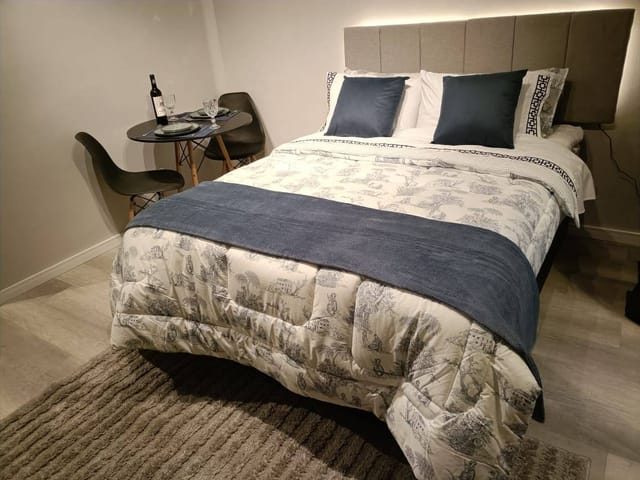 Studio com 25m² 1 quarto e 1 banheiro, para alugar, no bairro Vila Cordeiro em São Paulo