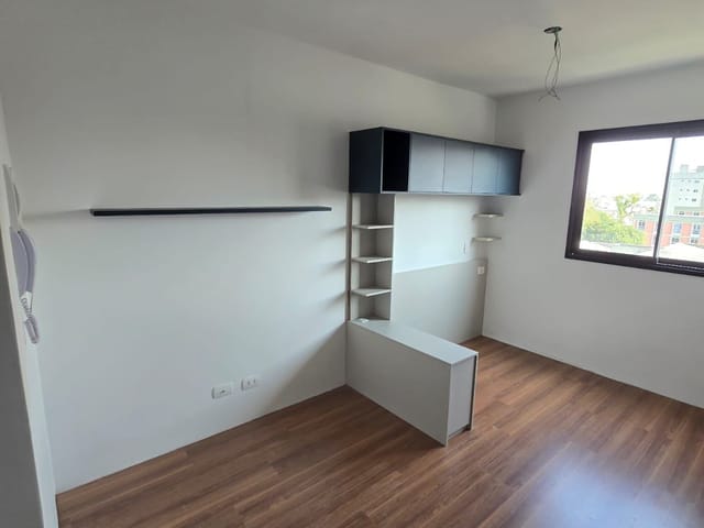 Studio 1 quarto e 1 banheiro, à venda, no bairro Novo Mundo em Curitiba
