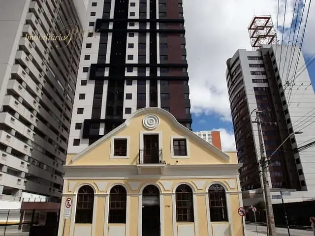 Studio com 48m² 1 quarto e 1 banheiro, para alugar, no bairro Centro em Curitiba