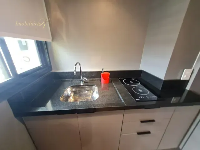 Studio com 48m² 1 quarto e 1 banheiro, para alugar, no bairro Centro em Curitiba