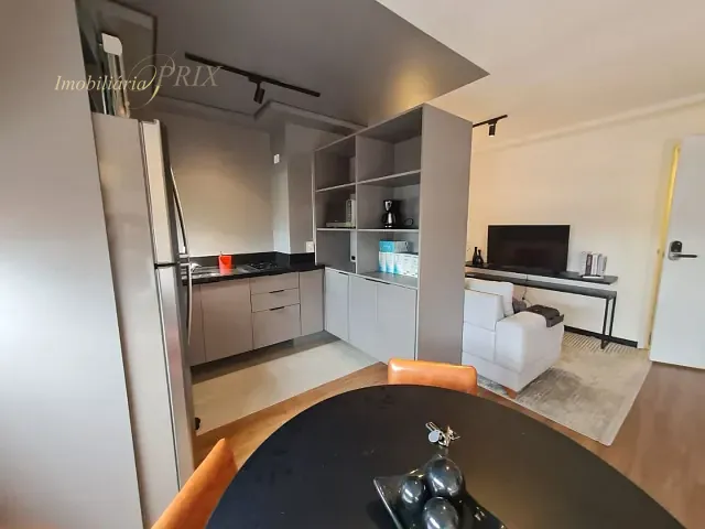Studio com 48m² 1 quarto e 1 banheiro, para alugar, no bairro Centro em Curitiba