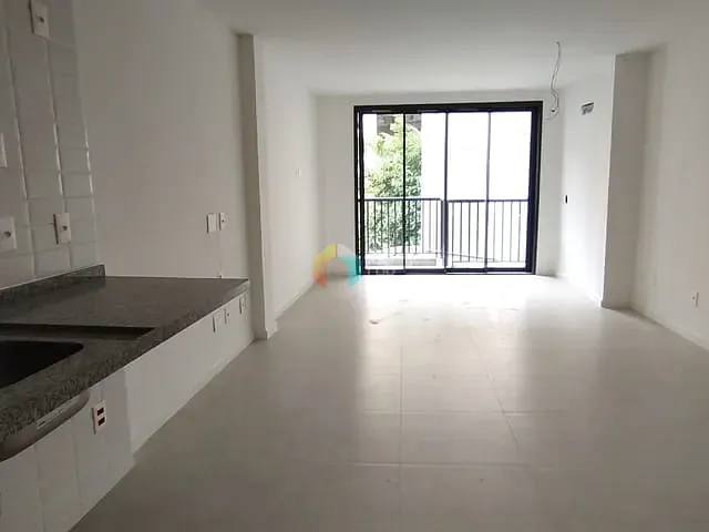 Studio com 38m² 1 quarto e 1 banheiro, à venda, no bairro Glória em Rio de Janeiro