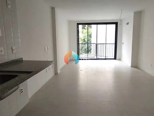 Studio com 38m² 1 quarto e 1 banheiro, à venda, no bairro Glória em Rio de Janeiro