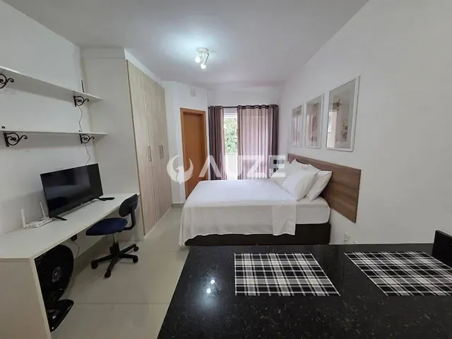 Studio 1 quarto e 1 banheiro, à venda, no bairro Centro em Curitiba