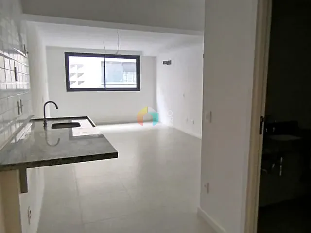 Studio com 45m² 1 quarto e 1 banheiro, à venda, no bairro Glória em Rio de Janeiro