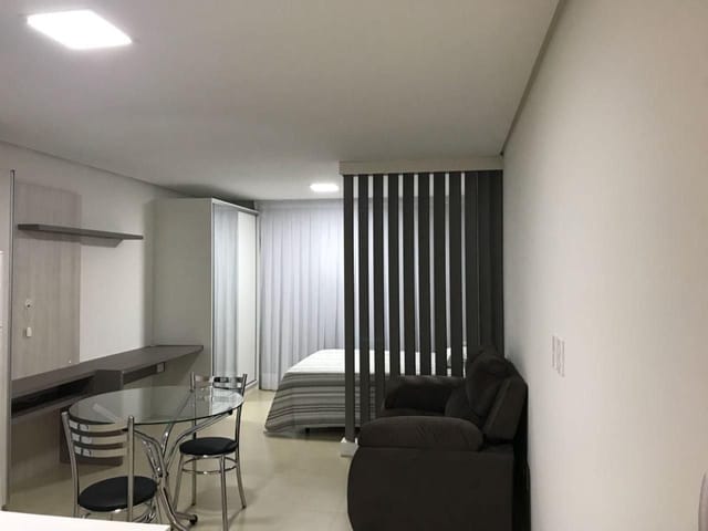 Studio 1 quarto e 1 banheiro, à venda, no bairro Petrópolis em Caxias do Sul