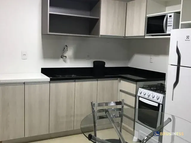 Studio 1 quarto e 1 banheiro, à venda, no bairro Petrópolis em Caxias do Sul