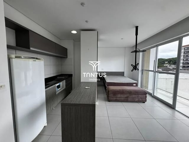 Studio 1 quarto e 1 banheiro, para alugar, no bairro Rebouças em Curitiba