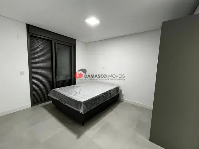 Studio 2 quartos e 1 banheiro, para alugar, no bairro Vila Gomes Cardim em São Paulo