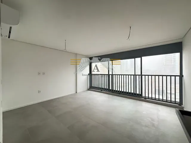 Studio 1 quarto e 1 banheiro, à venda ou para alugar, no bairro Tatuapé em São Paulo